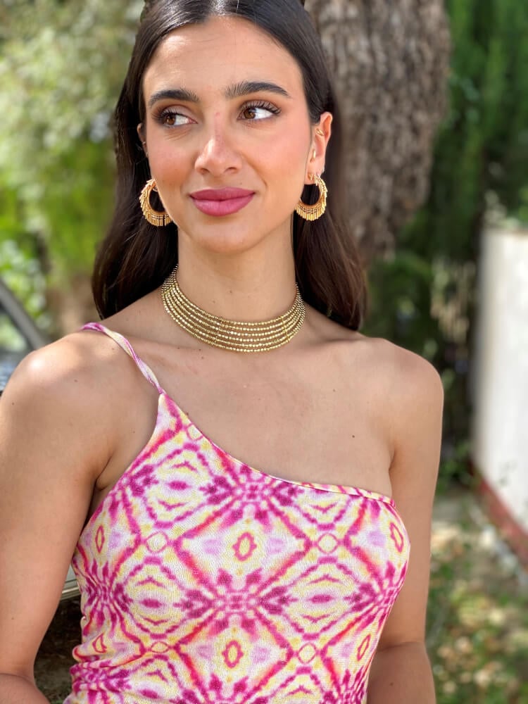 Vestido elegante con tiranta