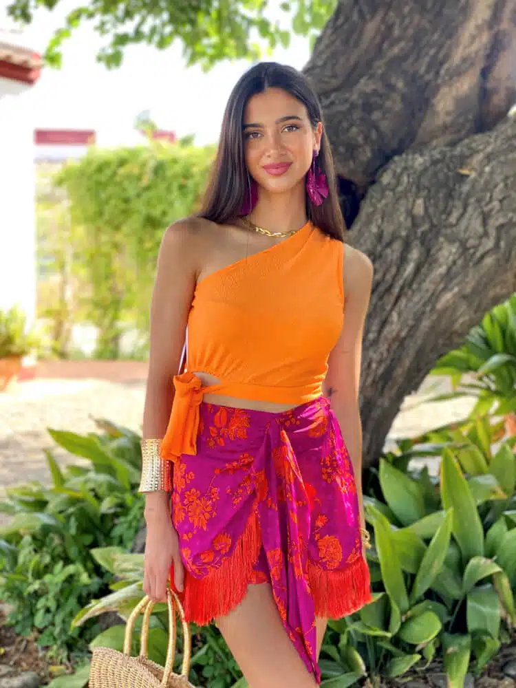 Falda morada con estampado naranja