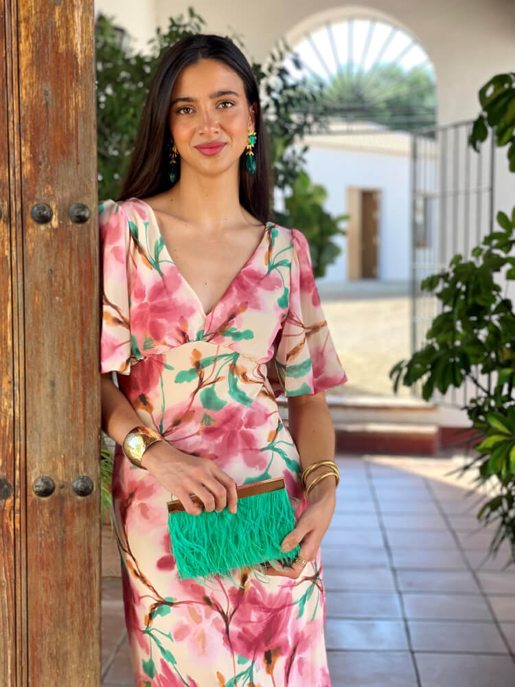 Vestido beige clásico