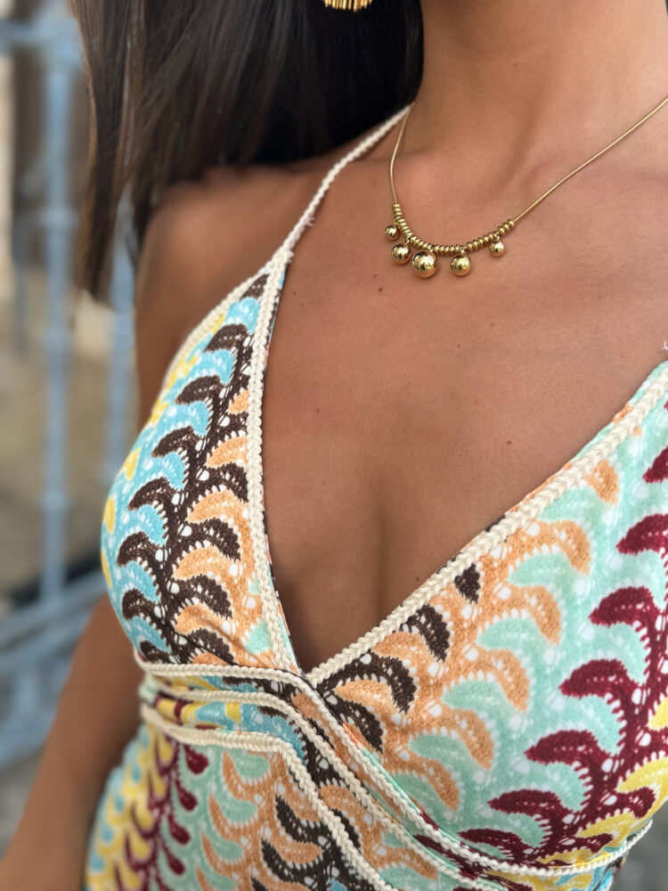 Colgante dorado con bolas