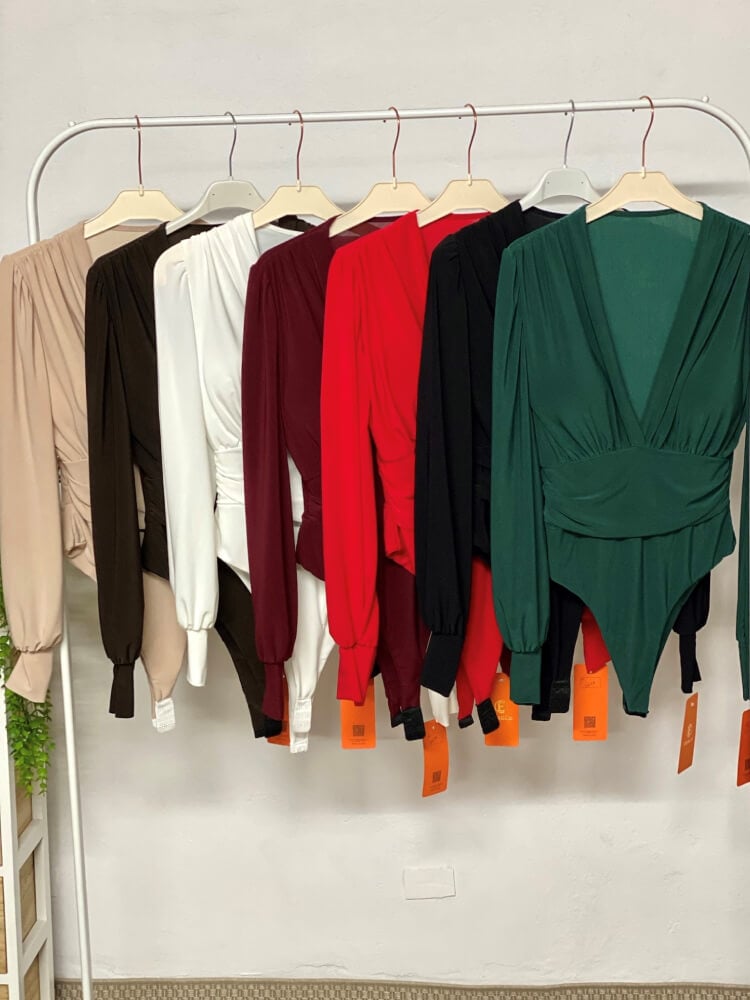 Bodys de mujer en varios colores