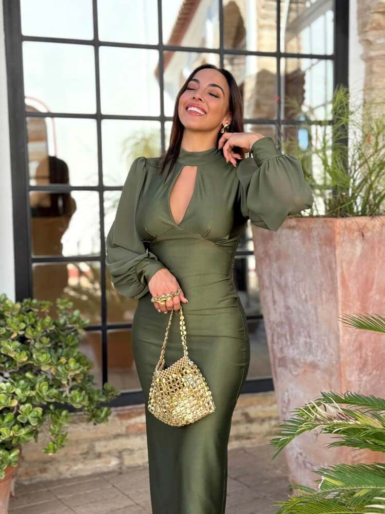 Vestido Verde Con Escote Frontal