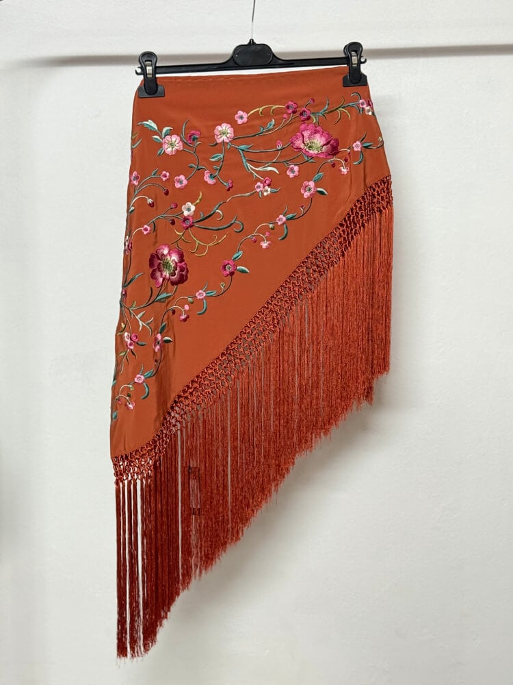 Mantón Color Teja Bordado