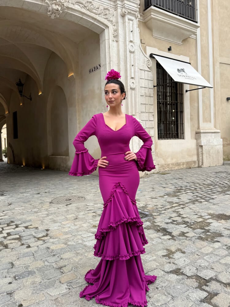 Traje De Flamenca Movimiento Al Caminar