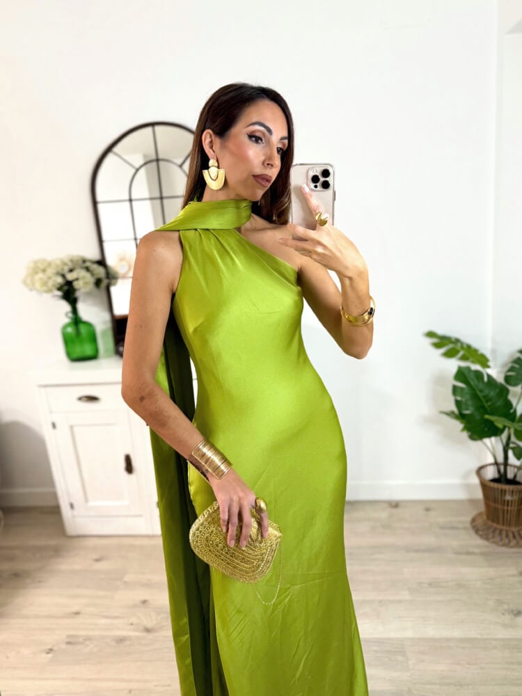 Vestido Verde Uva Sedoso Con Chal