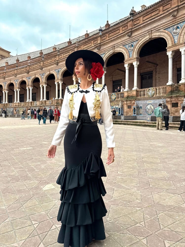 Chaqueta De Color Blanco Para Invitada