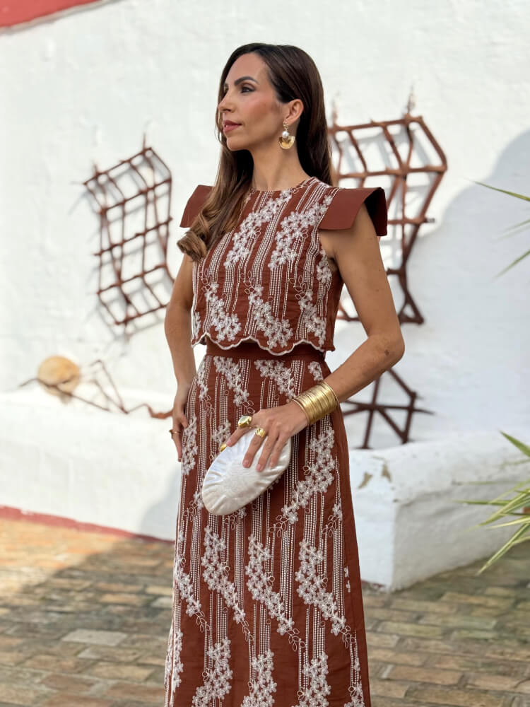 Conjunto marrón moca