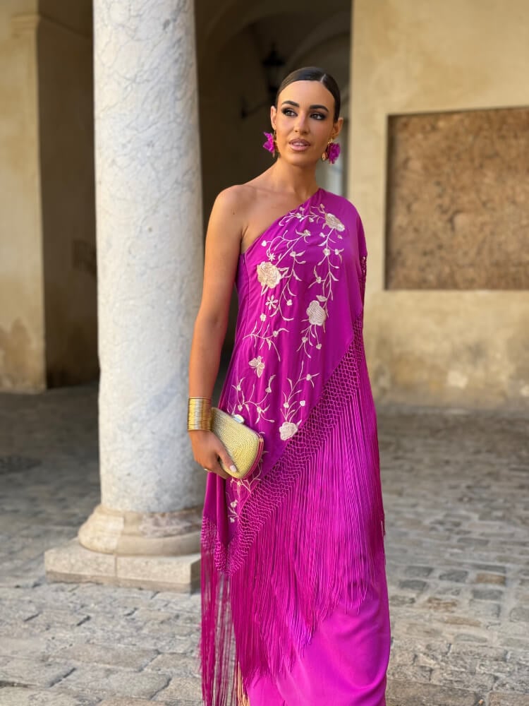 Vestido en un tono buganvilla intenso