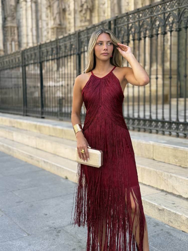 Vestido midi de flecos color vino