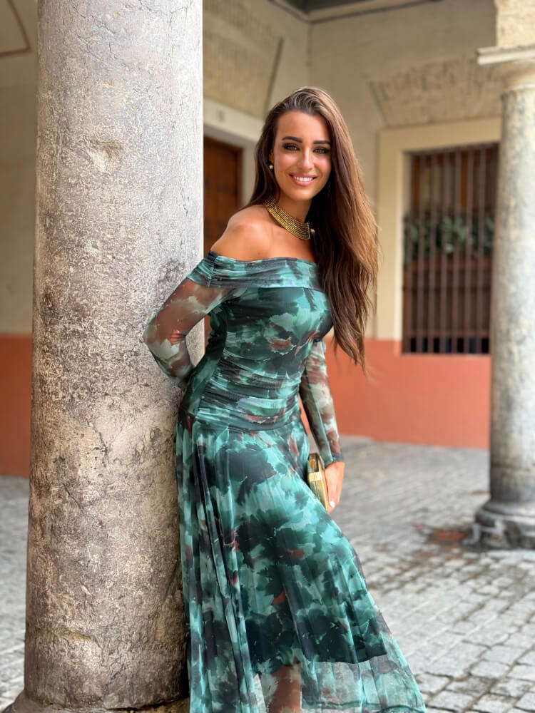 Vestido verde en tul elástico